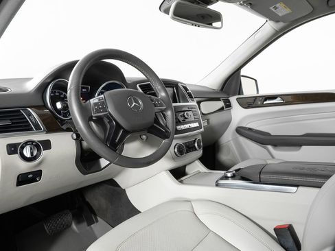 Used 2015 Mercedes-Benz ML 350 2WD image 12