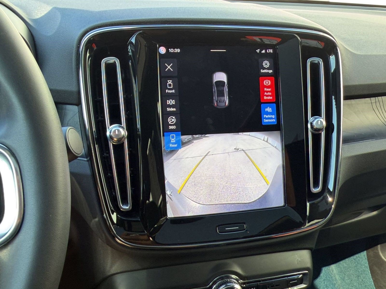 Certified 2023 Volvo C40 P8 Recharge Ultimate AWD/4WD image 20