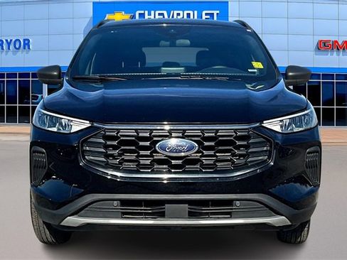 Used 2025 Ford Escape ST-Line image 2