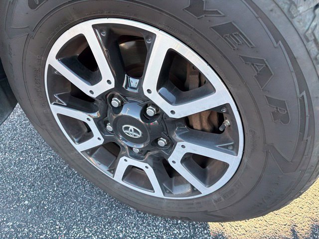 Used 2020 Toyota Tundra SR5 w/ TRD Off-Road Package AWD/4WD image 41