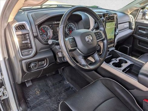 Used 2019 RAM 2500 Laramie AWD/4WD image 9