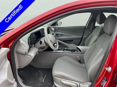 Used 2025 Hyundai Elantra Sport FWD image 26