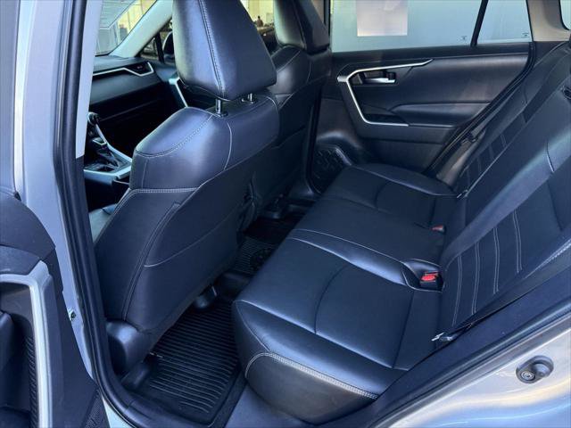 Certified 2022 Toyota RAV4 XLE Premium AWD/4WD image 15