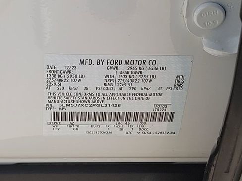 Used 2023 Lincoln Aviator Reserve w/ Equipment Group 201A AWD/4WD image 16