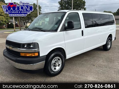 Used 2018 Chevrolet Express 3500 LT w/ LT Preferred Equipment Group RWD image 1