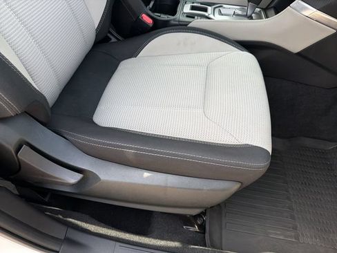 Used 2024 Subaru Forester AWD/4WD image 26