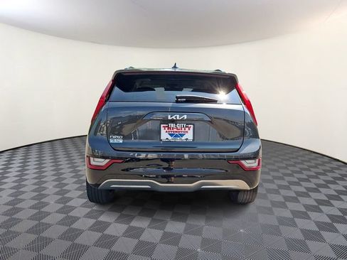 Used 2023 Kia Niro Wave w/ Wave Preserve Package FWD image 5