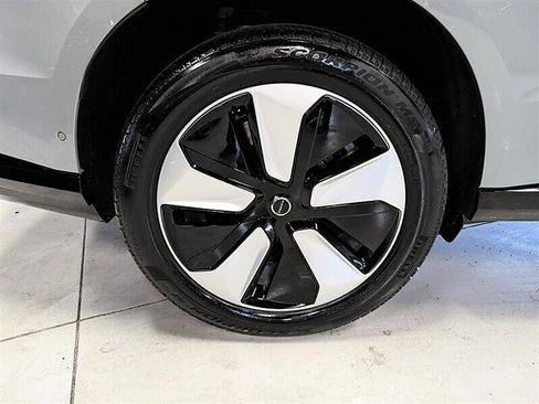 Used 2025 Volvo EX90 Plus AWD/4WD image 13