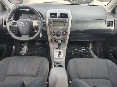 Used 2011 Toyota Corolla S image 14