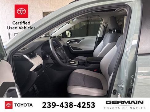 Certified 2020 Toyota RAV4 XLE w/ Convenience Package FWD image 15
