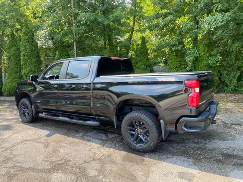 Used 2019 Chevrolet Silverado 1500 LT Trail Boss AWD/4WD image 3