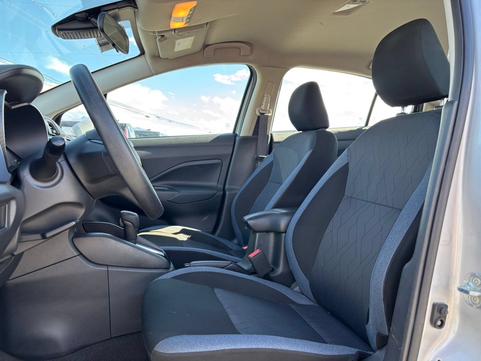 Used 2025 Nissan Versa SV FWD image 24