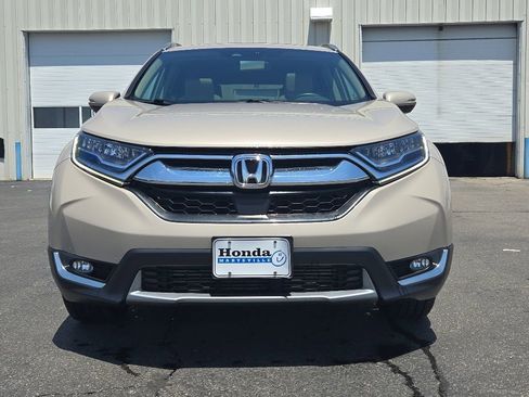 Used 2018 Honda CR-V Touring image 2