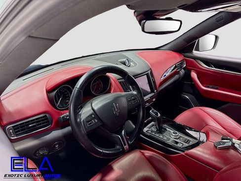Used 2019 Maserati Levante image 12