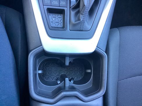 Certified 2025 Toyota RAV4 LE image 35