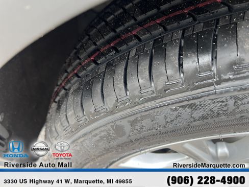 Used 2024 Honda CR-V EX-L image 12