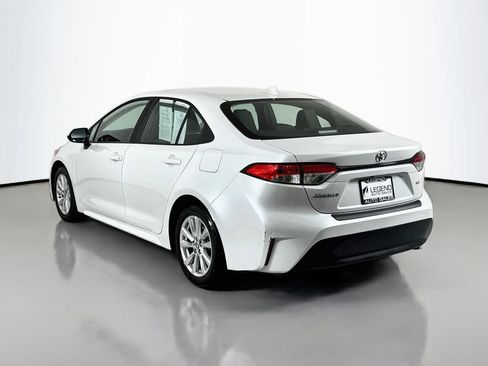 Used 2024 Toyota Corolla LE w/ LE Premium Package FWD image 8