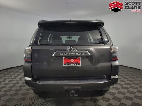 Used 2018 Toyota 4Runner SR5 image 6
