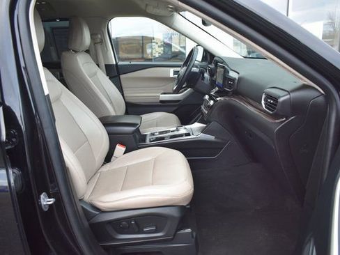 Used 2023 Ford Explorer Limited image 47