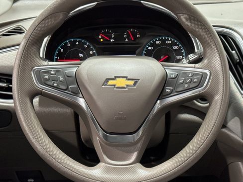 Used 2019 Chevrolet Malibu LT image 4