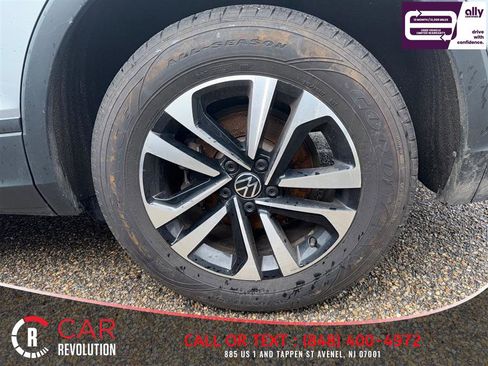 Used 2024 Volkswagen Tiguan S image 12