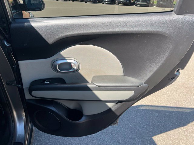 Used 2019 Kia Soul FWD image 12