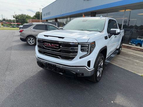Used 2026 GMC Sierra 1500 SLT w/ SLT Premium Plus Package AWD/4WD image 1