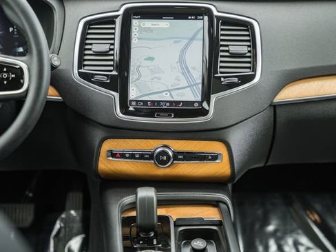 Used 2023 Volvo XC90 B6 Plus w/ Protection Package AWD/4WD image 22