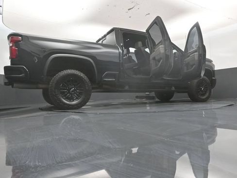 Used 2024 Chevrolet Silverado 2500 ZR2 w/ Technology Package AWD/4WD image 62