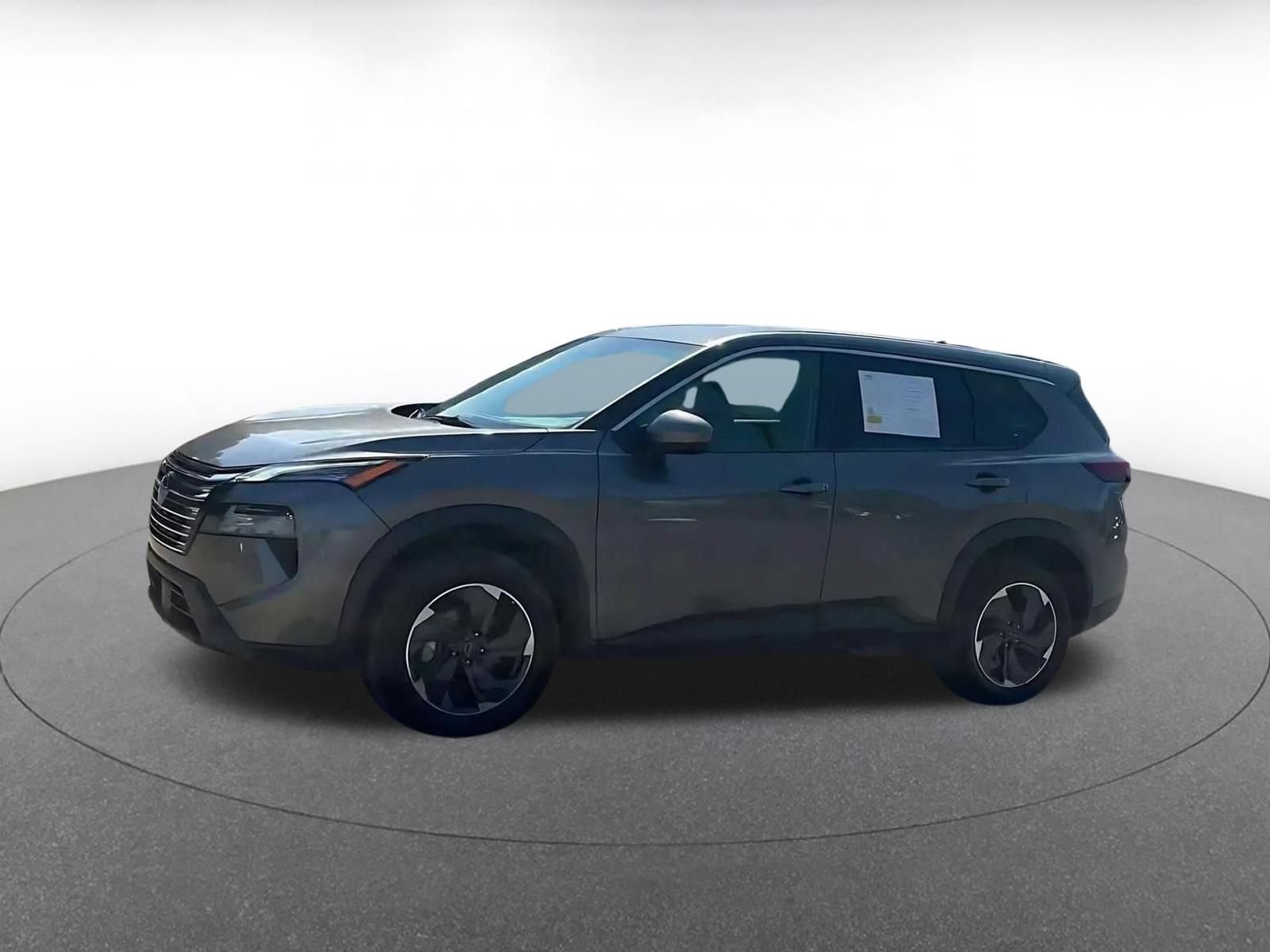 Used 2025 Nissan Rogue SV FWD image 7