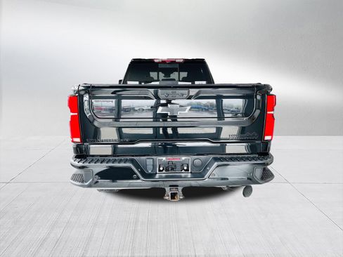 Used 2024 Chevrolet Silverado 3500 High Country w/ High Country Premium Package AWD/4WD image 7