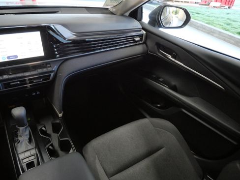 Certified 2025 Toyota Camry LE image 12