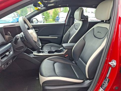 Used 2025 Kia K4 GT-Line w/ GT-Line Premium Package FWD image 13