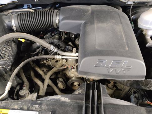 Used 2023 RAM 1500 Classic SLT w/ Trailer & Traction Group AWD/4WD image 30