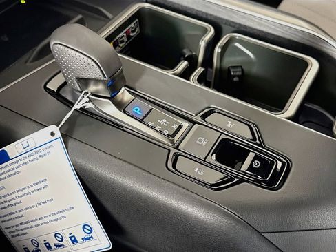 New 2026 Lexus TX 500h AWD w/ Technology Package image 15