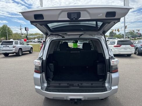 Used 2024 Toyota 4Runner SR5 AWD/4WD image 18