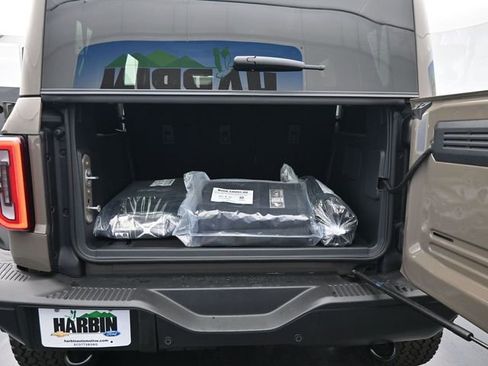 New 2025 Ford Bronco Badlands w/ Sasquatch Package image 8