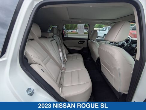 Used 2023 Nissan Rogue SL AWD/4WD image 35
