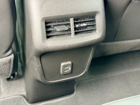 Certified 2022 Chevrolet Equinox RS image 24