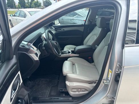 Used 2015 Cadillac SRX Luxury FWD image 11