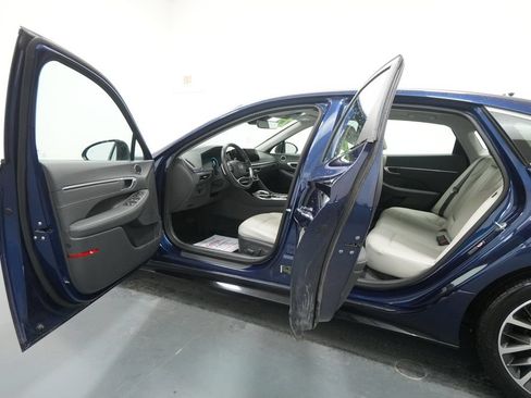 Used 2022 Hyundai Sonata Limited w/ Cargo Package FWD image 24