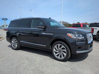 Used 2022 Lincoln Navigator Reserve video 2
