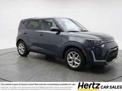 Used 2025 Kia Soul LX w/ LX Technology Package