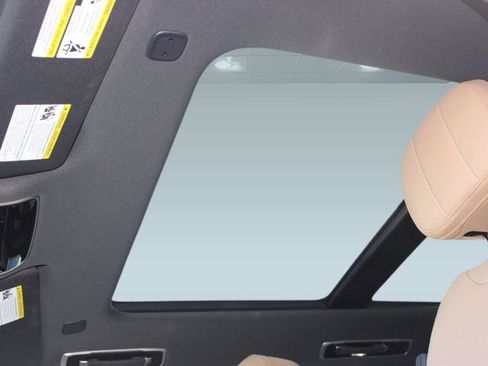 Used 2024 Land Rover Range Rover Sport SE image 15