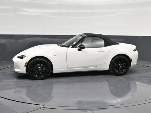 Used 2020 MAZDA MX-5 Miata Sport image 7