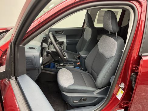 New 2025 Ford Maverick XLT w/ XLT Luxury Package AWD/4WD image 8
