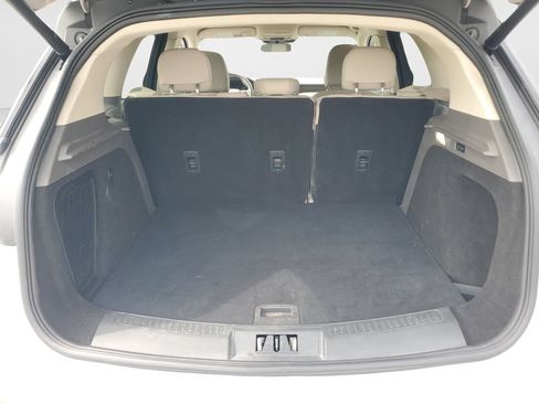 Used 2022 Lincoln Corsair Reserve w/ Elements Package FWD image 9