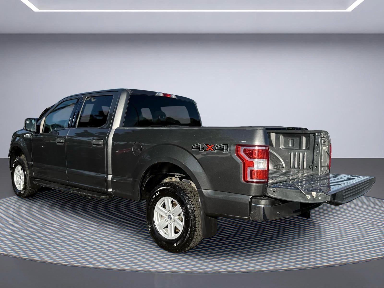 Used 2019 Ford F150 XLT w/ Trailer Tow Package AWD/4WD image 6