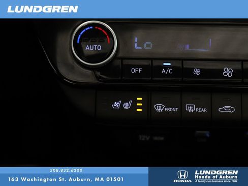 Used 2023 Hyundai Elantra Limited w/ Cargo Package FWD image 25