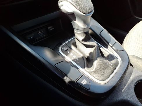 Used 2024 Kia Soul LX w/ Option Group 015 FWD image 13